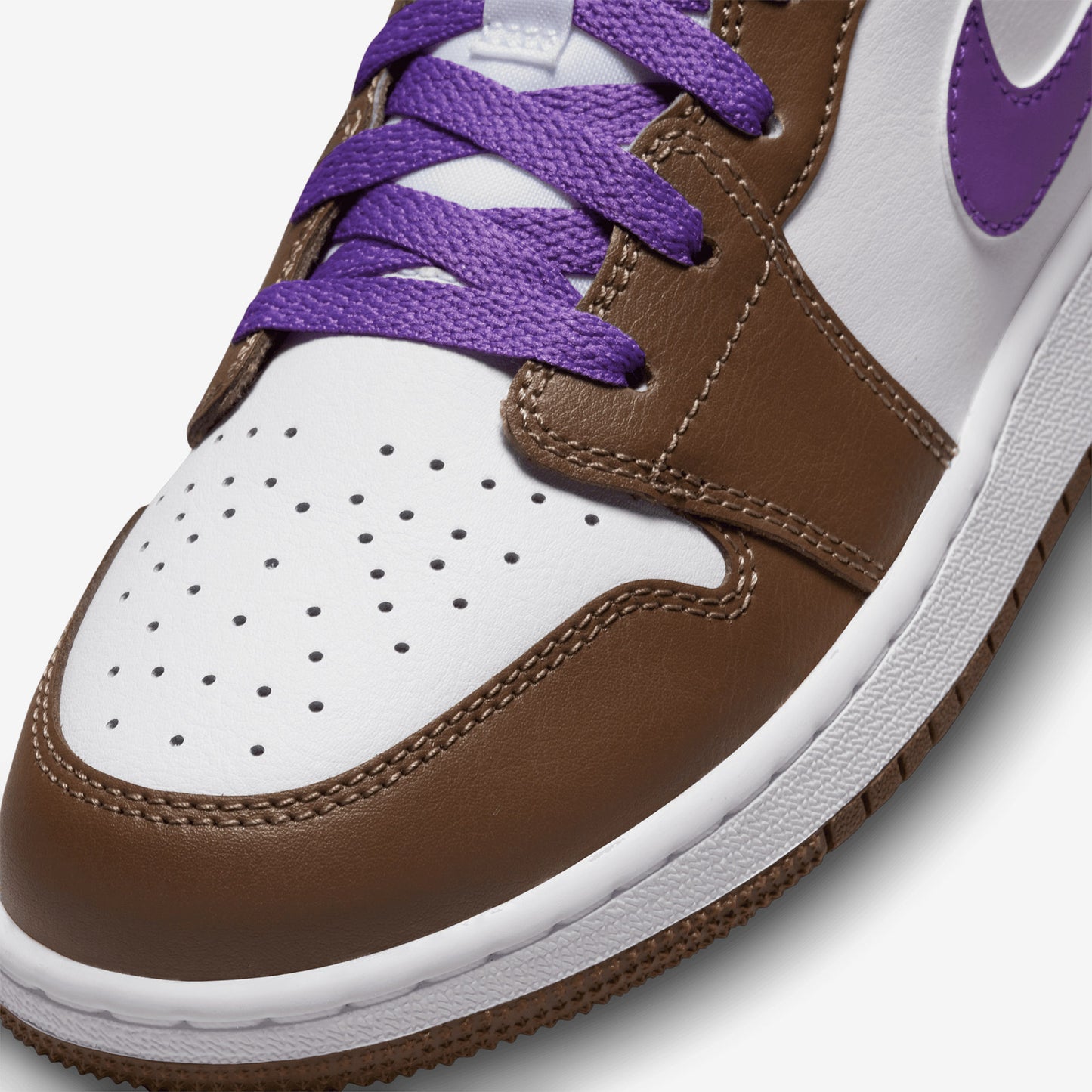 Nike Air Jordan 1 Low Mocha (GS) - 553560 215
