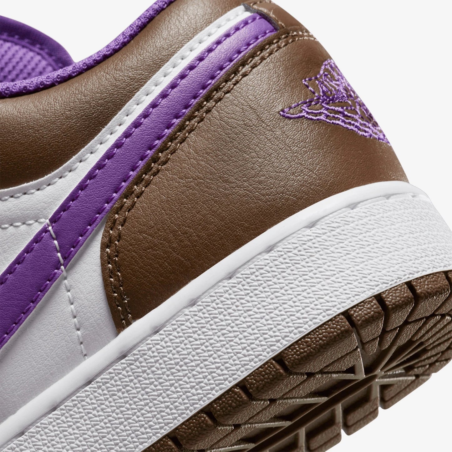 Nike Air Jordan 1 Low Mocha (GS) - 553560 215