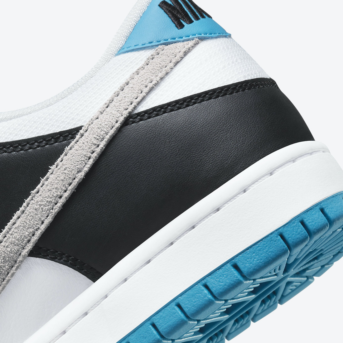 Nike SB Dunk Low Pro AM 90 Laser Blue - BQ6817 101