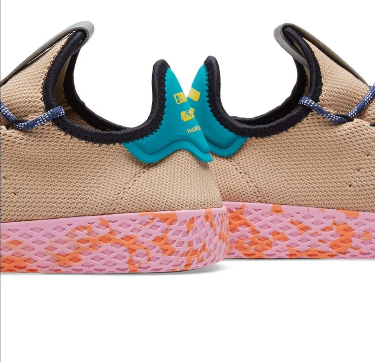Adidas Pharrell Tennis Hu Tan - BY2672