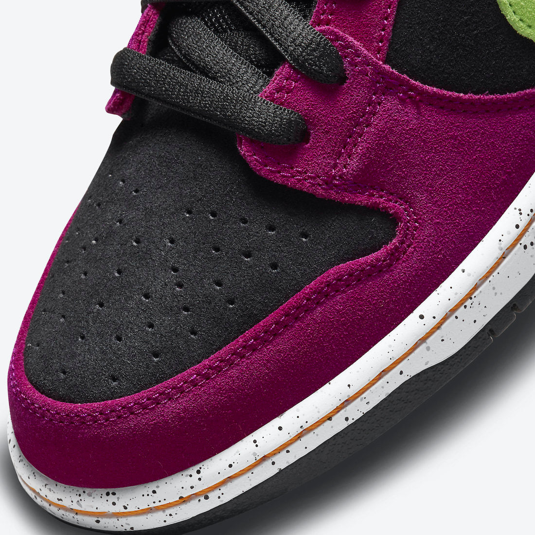 Nike SB Dunk Low Pro ACG Red Plum - BQ6817 501