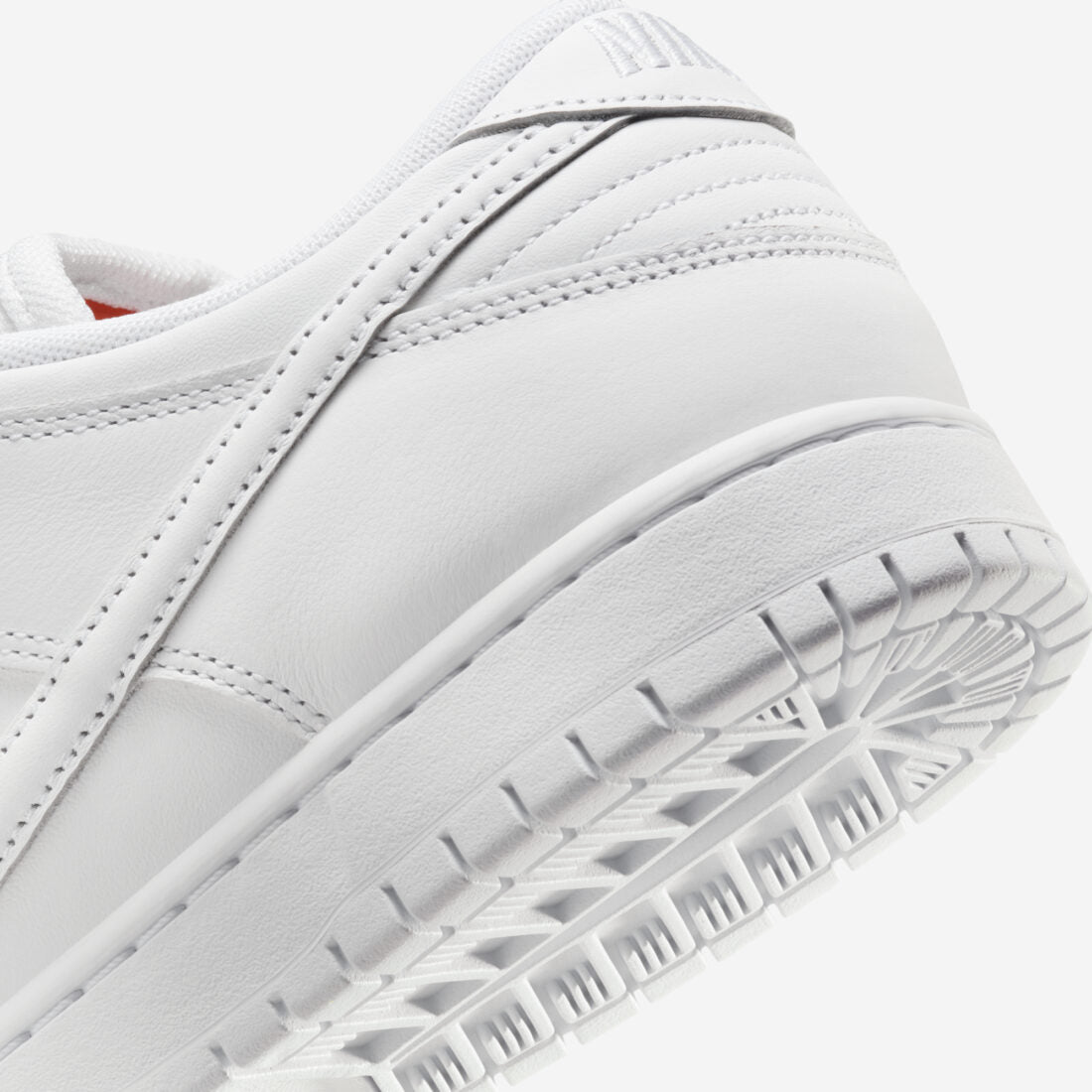 Nike SB Dunk Low Pro ISO Triple White - FJ1674 100